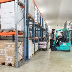 Tursan notre hall de stockage